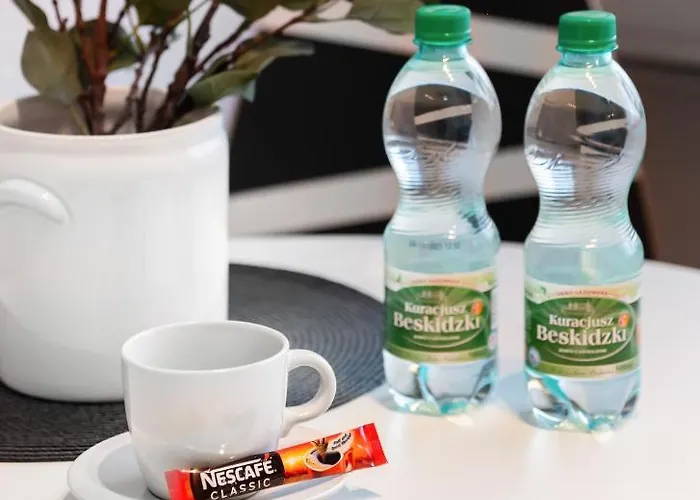 Metro Ratusz Arsenal Designer By Bookinghost * وارسو