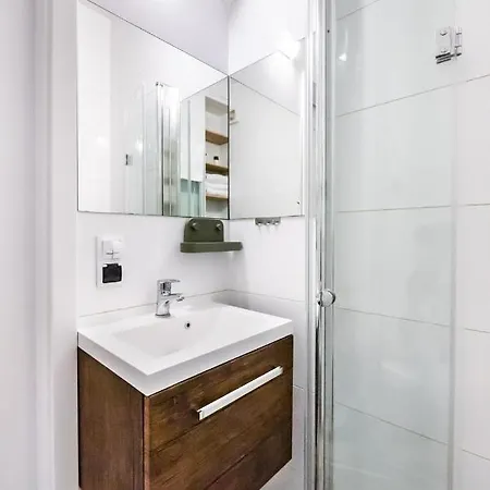 Metro Ratusz Arsenal Designer By Bookinghost 公寓 *