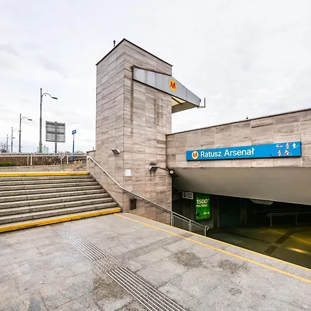 公寓 Metro Ratusz Arsenal Designer By Bookinghost 华沙